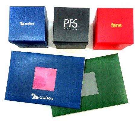 Cajas personalizadas para corbatas y pañuelos